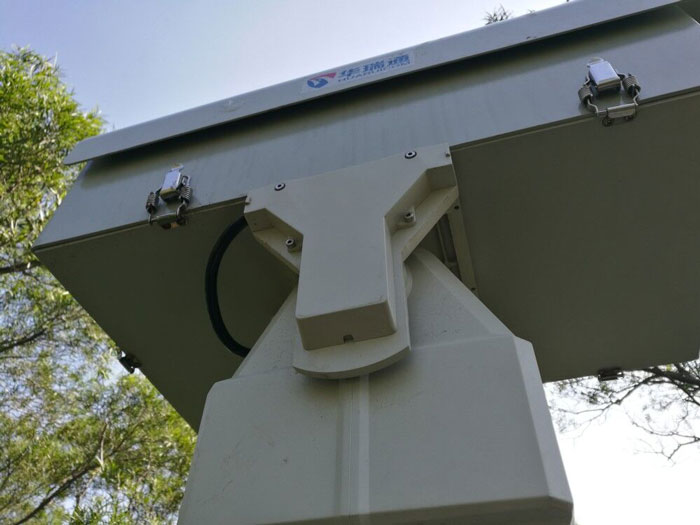 ��ʱ������¼��ڹ�˾˫����ɭ�ַ������豸��פ������βɽ